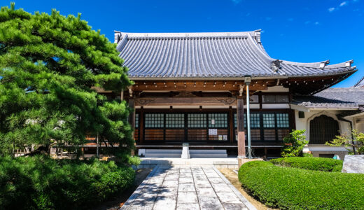 お寺の役割とは？昔と今の違いや行く理由、何を祈るべきかを専門家が徹底解説
