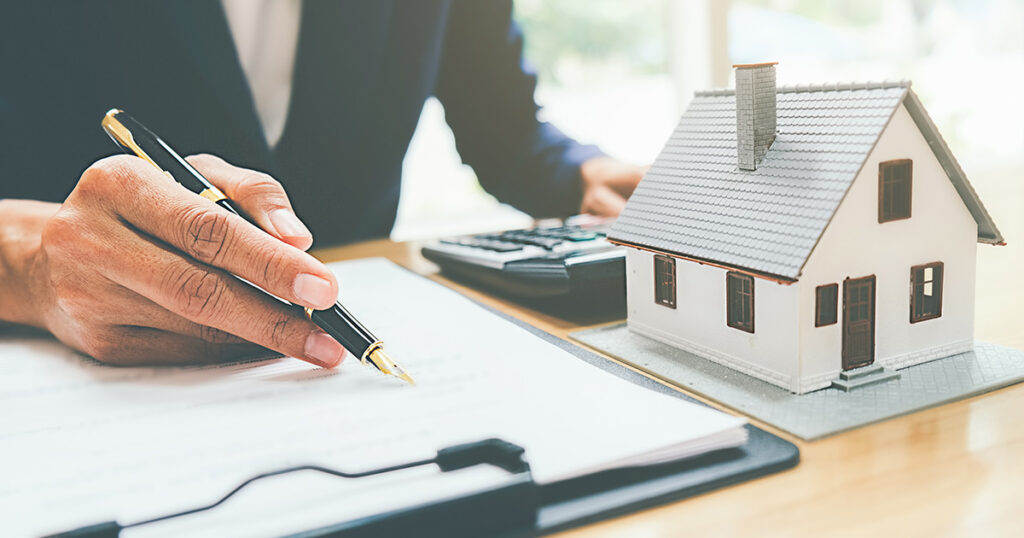 ハウスメーカー2社で迷う状況を打破するイメージ