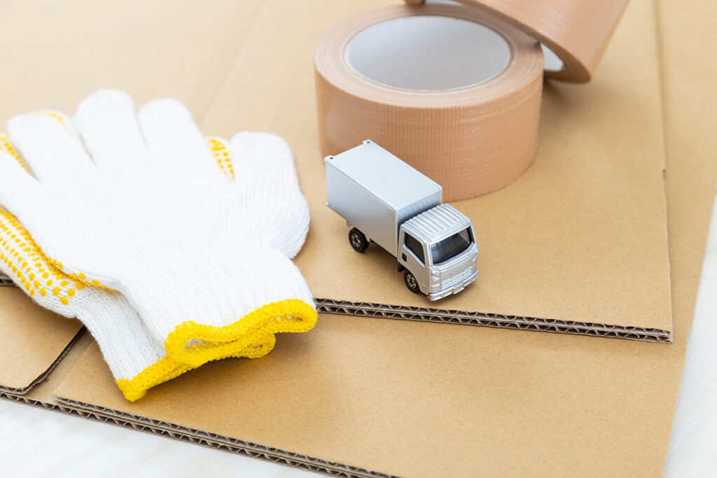 自力での片付け・遺品整理が「無理」なときの専門業者のイメージ